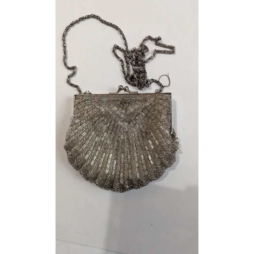 Coloriffics Vintage Silver Beaded Shell Evening Bag Crossbody Clutch Kiss Lock‎